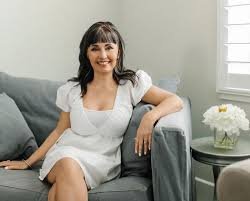 Julie Garcia, Marriage and Family Therapist